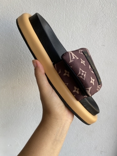 Chinelo inspiração louis vuitton - loja online