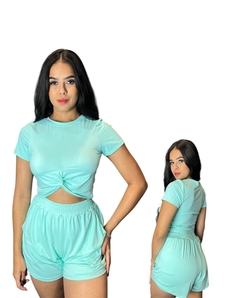 Conjunto Short Duplo com Cropped Kelly - comprar online