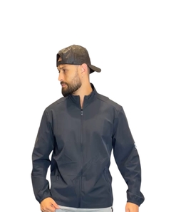 Corta Vento com Bolso Girafit na internet