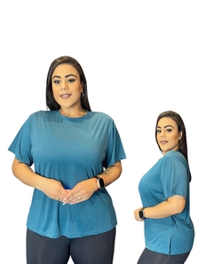Camiseta Plus com Recorte Lateral Girafit na internet