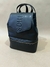 Mochila Tassy Couro Schutz Logo Em Relevo - comprar online