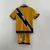 Kit Infantil Rayo Vallecano III 23/24 Umbro - Dourado com detalhes em preto e branco - comprar online