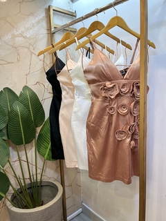 Vestido Flor Acetinado - comprar online