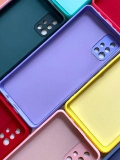 CAPA EMBORRACHADA MOTO G42 CORES DIVERSAS