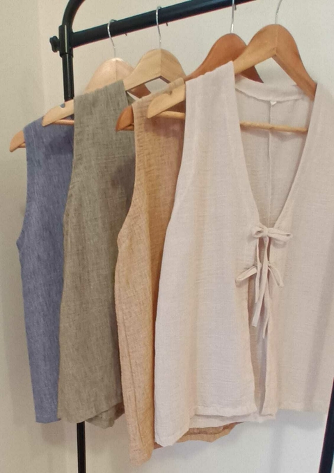 CHALECO LINO CON TIRAS