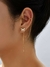 Arete mariposa vinculado con cadena