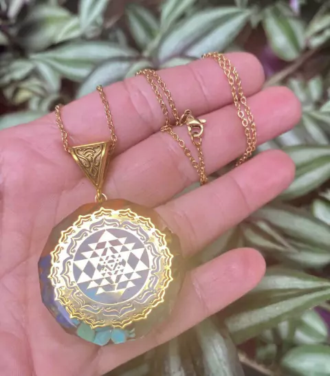 Dije Orgonita Sri Yantra