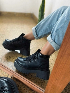 Botas negras