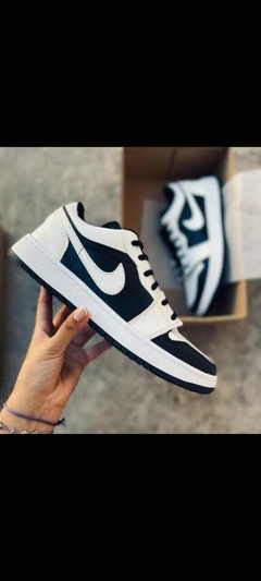 Blanco con negro Nike
