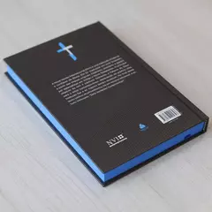 Biblia Sagrada | NVI | Neon Azul | Capa Dura - comprar online