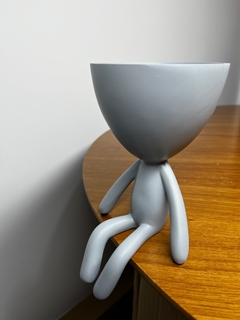 Cachepot Sentado Branco Em Poliresina Mart - comprar online