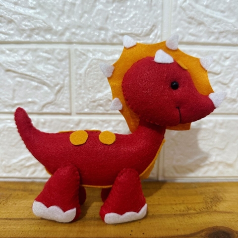 Dinossauro em feltro