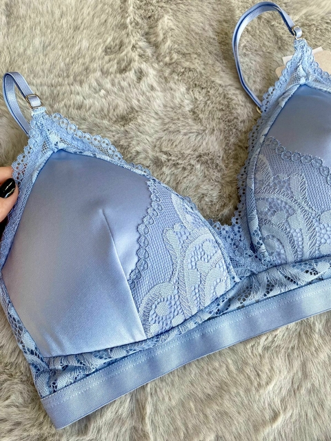 Sutiã com Bojo sem Aro de Charmeuse - comprar online