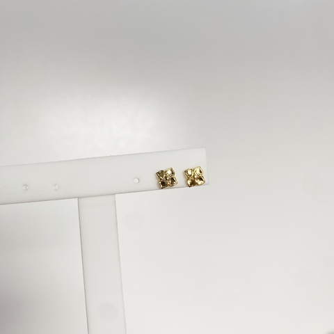 Brinco Mini Florzinha