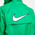 Jaqueta Nike na internet