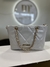 Bolsa beige cadena - comprar en línea