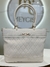 Bolsa de mano grande broche cc - comprar en línea