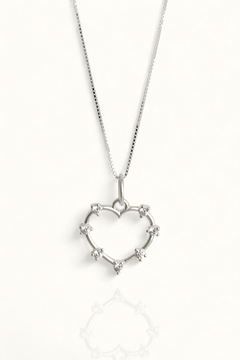 Colar coração vazado com zircônia - comprar online