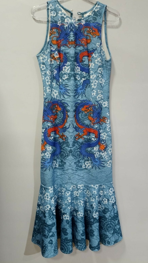 Vestido de poliester estampado sem mangas, com babado na barra - comprar online