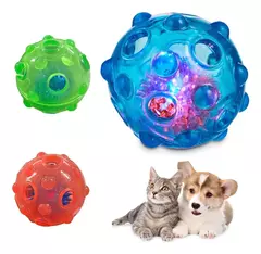 Brinquedo Para Cães Porta Petisco Ração Com Bola Led Pet Cor Verde - comprar online