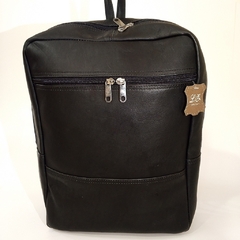 Mochila de cuero negra para hombre en internet