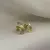 Brinco vertical detalhado de Ouro 18K