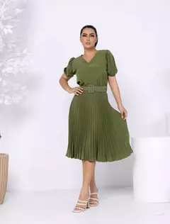 Vestido Plissada Lisa Midi Rodado Moda Evangélica Com Cinto na internet