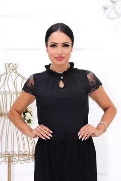 Imagem do Blusa Feminina Linda Com Detalhe de Renda Nas Mangas Em Promoção Tamanho P ao GG