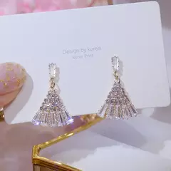 Brinco de Luxo Banhado 14K Folhas de Ouro Real Brinco, Delicado Micro Incrustado - loja online