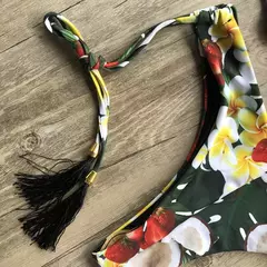 Conjunto sexy de biquíni estampado em pôa