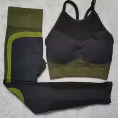 Leggings de cintura alta, sutiã espotivo na internet