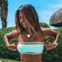 Conjunto de biquíni na internet