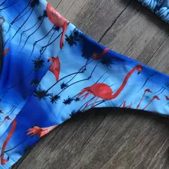 Conjunto sexy de biquíni estampado em pôa - comprar online