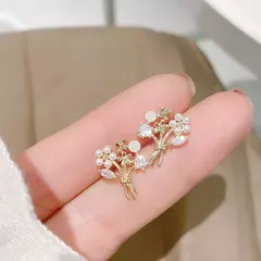 JUWANG-Luxo Banhado 14K Folhas de Ouro Real Brinco, Delicado Micro Incrustado Zi - comprar online