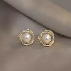 Brincos de pérolas acessório de luxo