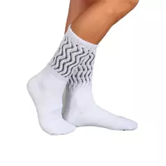 Meia Aeróbica Feminino Alta Qualidade Fitness Cano Alto Antiderrapante Esportiva Corrida (o Par) - comprar online
