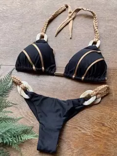 Conjunto biquíni na internet