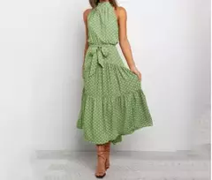 Imagem do Vestido feminino de fibra sintética com estampa de poás, decote halter, CINTURA MARCADA COM AMARRAÇÃO, LONGO TAMANHO S-XL