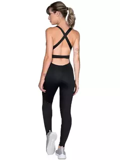 Macacão Fitness Longo Suplex Liso Feminino Com Bojo Espuma e Detalhes Nas Costa na internet