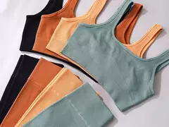 Imagem do Conjunto de esporte sem costura feminino 2 de duas peças