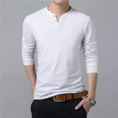 CAMISETA HENLEY CANELADA SLIM FIT MANGA LONGA na internet