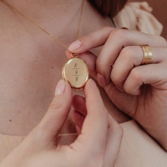 Colar Relicário de Memórias