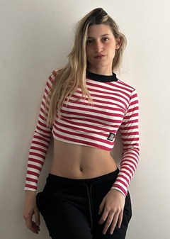 Camiseta Crop Blanca y Fucsia en internet