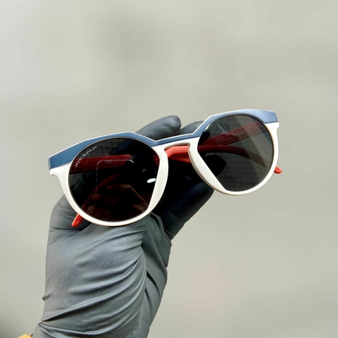 ÓCULOS OAKLEY HSTN BRANCO/AZUL/LARANJA