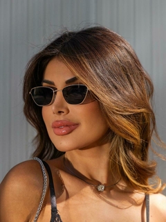 ÓCULOS DE SOL BELI - PRETO/DOURADO - comprar online