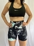 SHORT SEAMLESS BATIK PREMIUM PUSH UP - NEGRO/CELESTE - comprar online