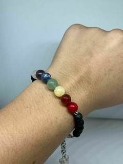 Pulsera 7 CHAKRAS Y ROCA VOLCANICA - comprar online