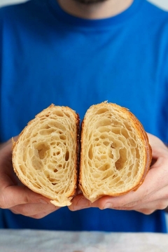 Medialuna 1 docena (12 unidades de 120G c/u)