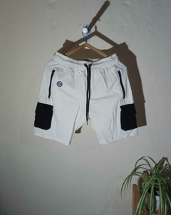 Bermuda de algodon rustico combinada beige