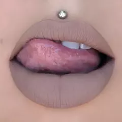 VELOUR LIQUID LIPSTICK JEFFREE STAR - Moncheristar